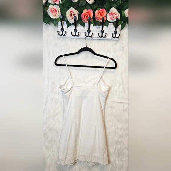 Gap Classic White Ruched Lace Detail Cami Mini Dress - Picture 2 of 5